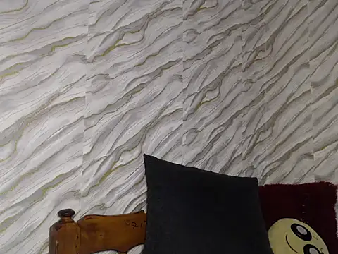 SpicyMackenzie22 webcam