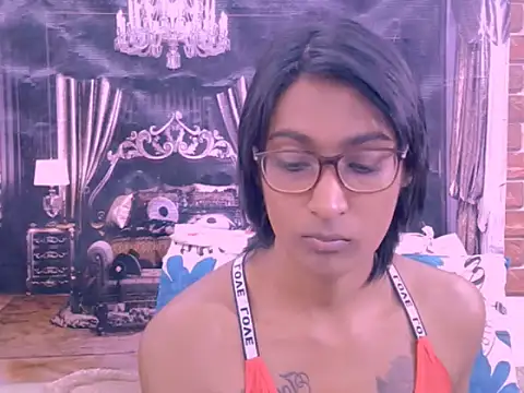 IndianRebel4u2Luv webcam