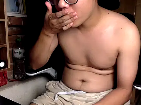 boyasiannnn (M young) - Let me suck your dick 👅