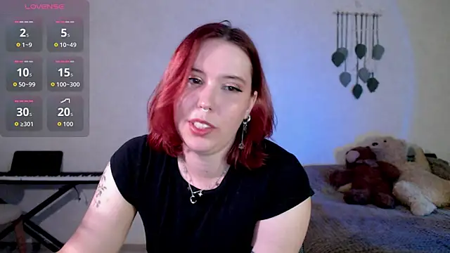 ember_lune webcam