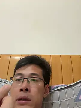 hhaa1992 (M young) - 打飞机