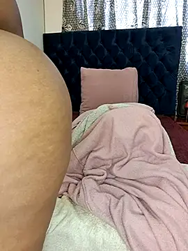 BootyCallEver webcam
