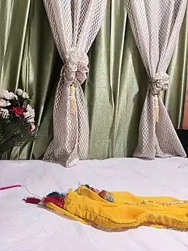 Shalu_G live cam on StripChat