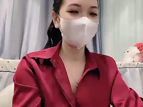 Lucy-681 live cam on StripChat