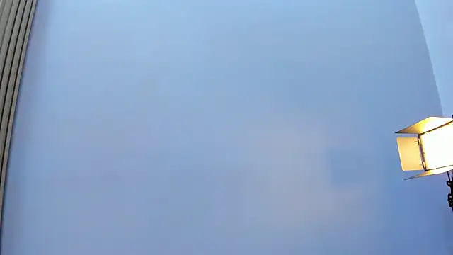 Naomii_Viper webcam