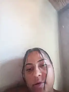 Giselabrunette25 webcam