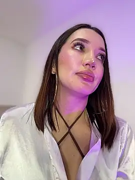 Bella-taylorr webcam