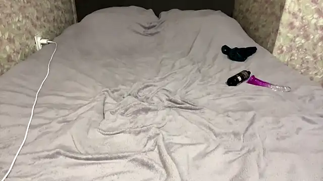 MillaBabe webcam
