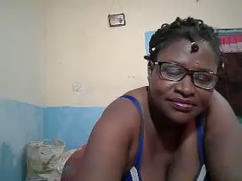 sexy_bigboobss live cam on StripChat