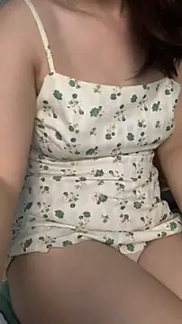 zhizhinaigai live cam on StripChat