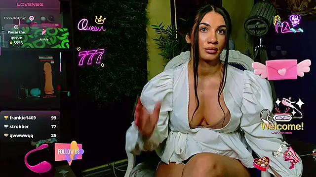 nicolepalmer live cam on StripChat