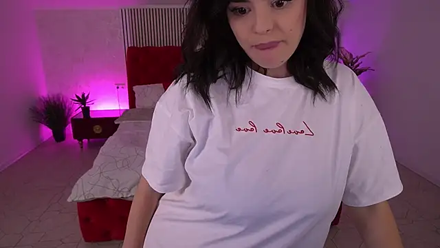 Daenerys_Daenn live cam on StripChat