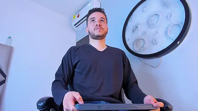 mike_257 webcam