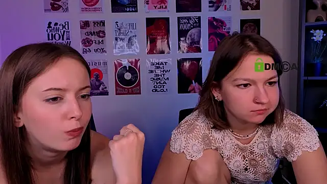 chloe_ley webcam