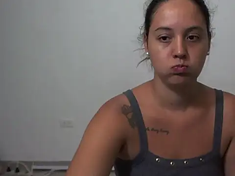 Zoe_Bluee_ live cam on StripChat