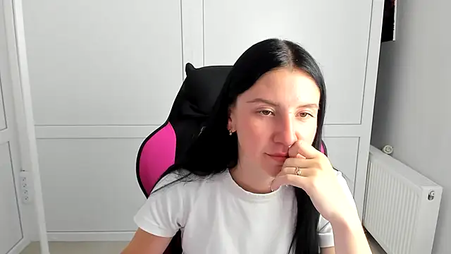 PatteMeoww live cam on StripChat