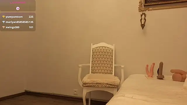 MonicaMelano webcam