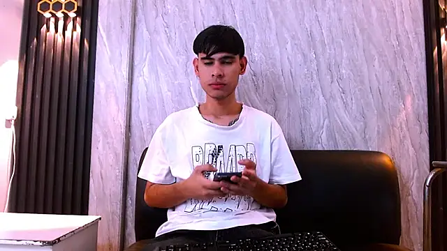 Kevin_Brooks1