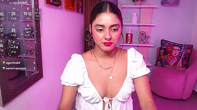 _Lucy_Grey_ live cam on StripChat