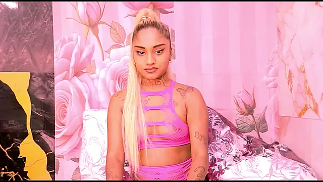 indian_barbie live cam on StripChat
