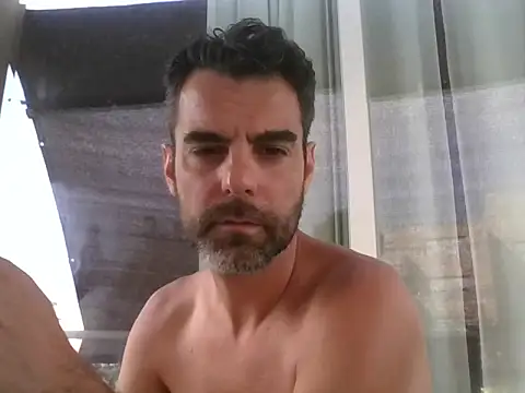 Playeur13 live cam on StripChat
