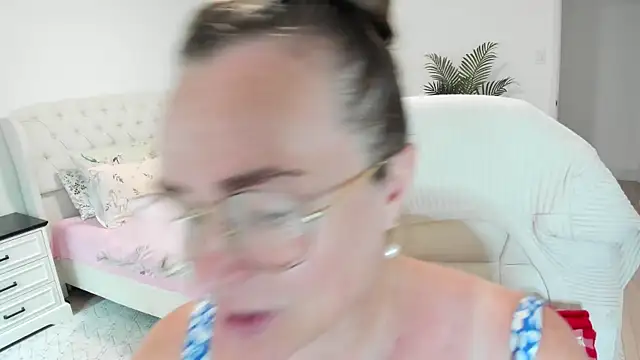 Vika73 webcam
