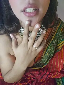 callmeshreya webcam