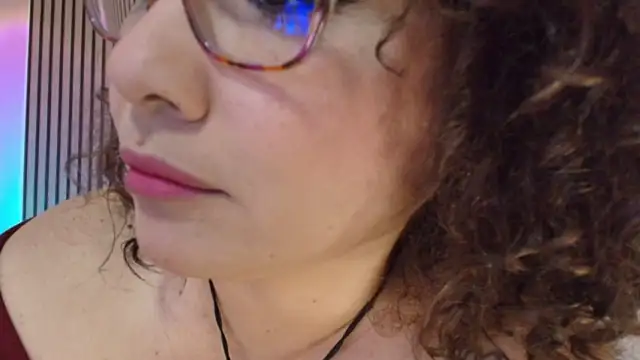 JuliRamirez webcam