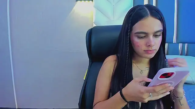 ChloeHarper_ webcam