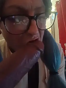 sissytrapdolly24 webcam