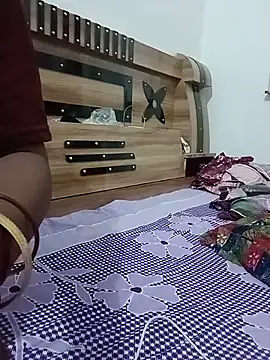 Menka_cut34 webcam