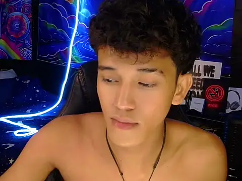 hugekenbigcock webcam