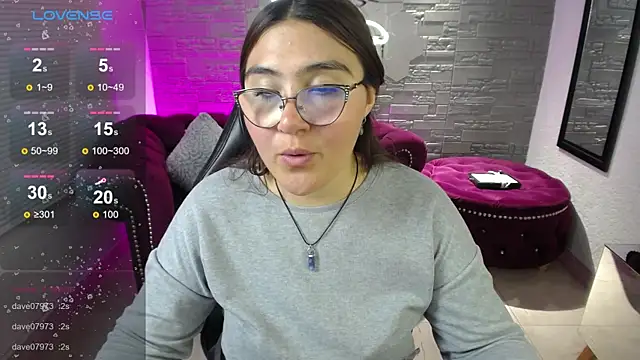 conniejames_m webcam