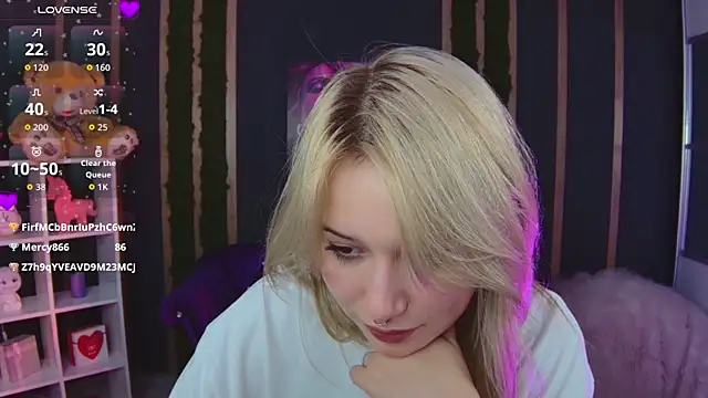 eridabytrend (F teen) - panty show+10 min toy link best tipper
