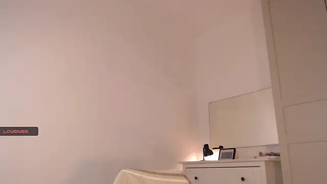 VivianMarble webcam