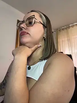 CurvyLust_x webcam
