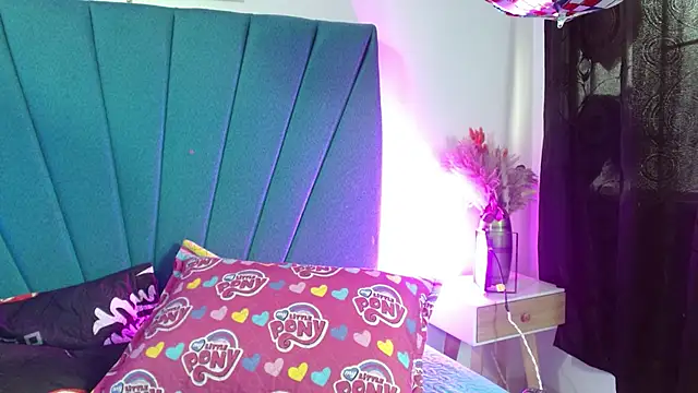 Yasmin_wish webcam