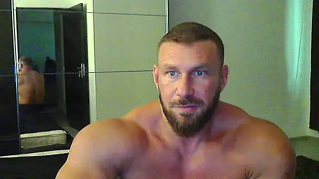 muscularkevin (M young) - 25 flash, creamy cum at goal :x:x