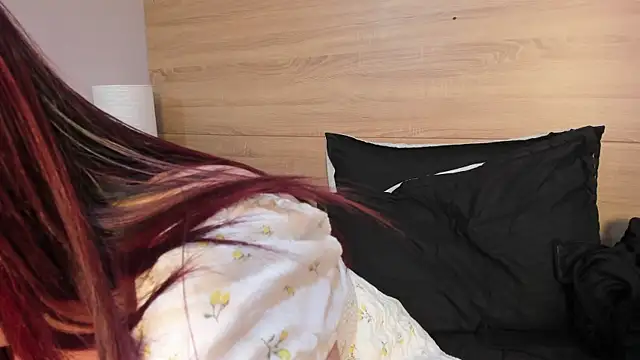 madelaine_blosson webcam