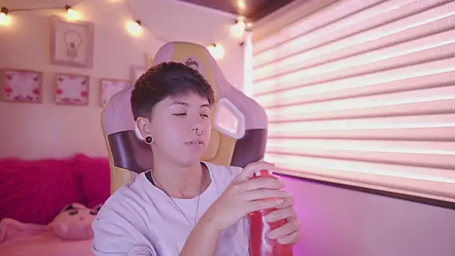 tommy_blue webcam