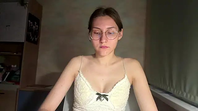 Miaaa_Moon webcam