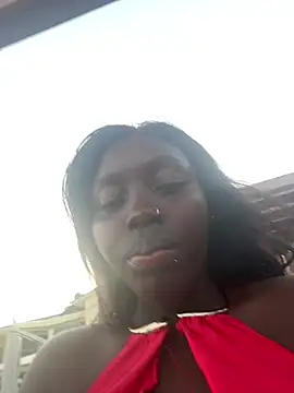 Mysterious_coco webcam
