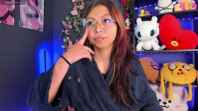Kira_Exxe webcam