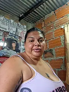 Juli_Powl live sex cam