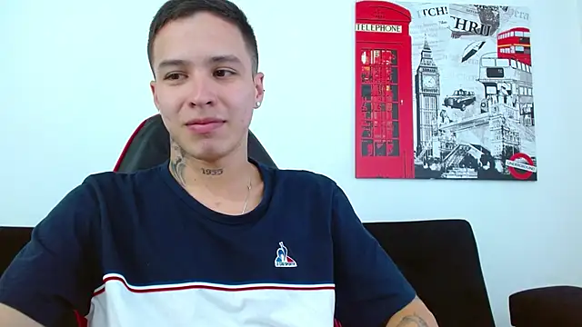 Cumandres18 live cam on StripChat
