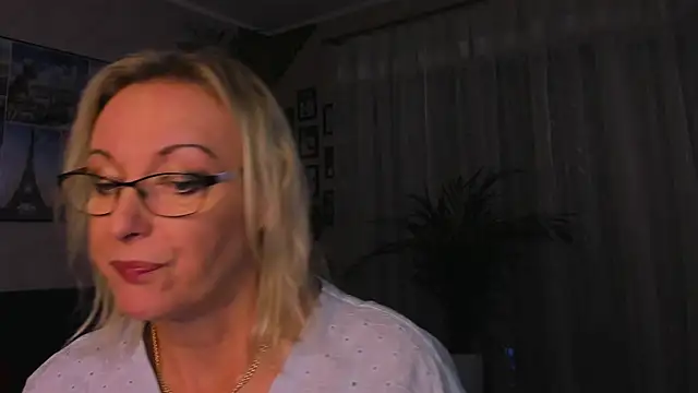 vanessa_chat live cam on StripChat