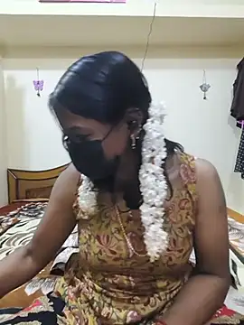 Tamil_Ishu webcam