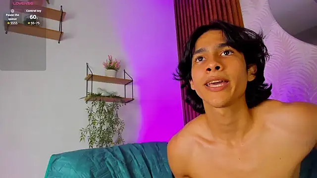 cheys_mast (M twink) - Doggy and spanks