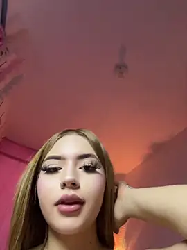 ChloeCollins__ live cam on StripChat