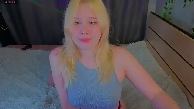unburnedgirl live cam on StripChat